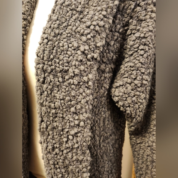 Barefoot Dreams Boucle Hooded Cardigan Carbon Gray Open Front Sz S / M - Picture 7 of 8